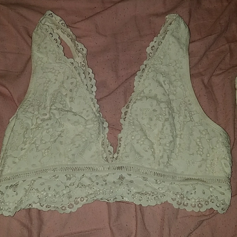 Brand new still in the package lace deep crop